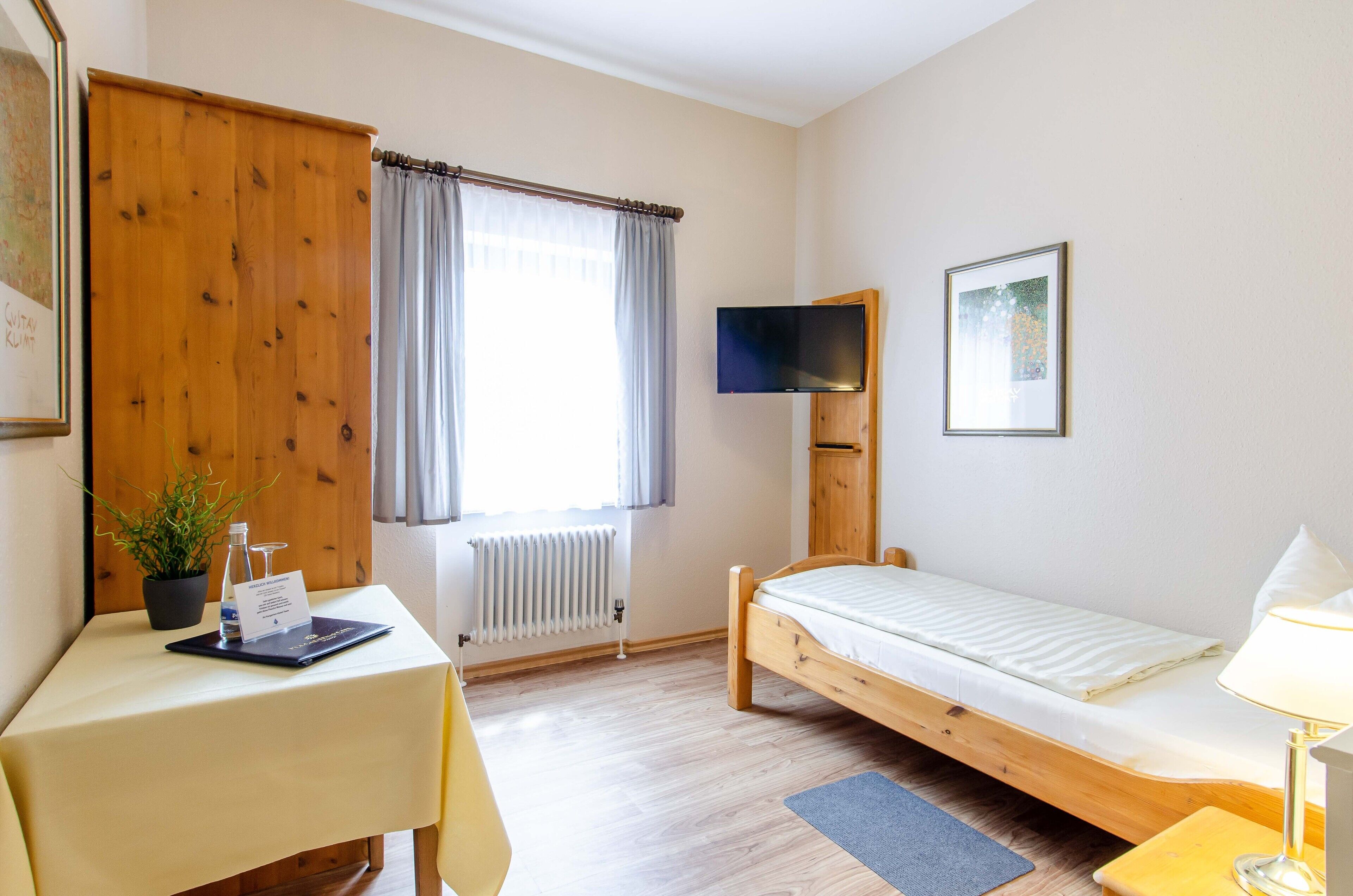 베이직 싱글룸, 금연 | 저자극성 침구, 책상, 노트북 작업 공간, 암막 커튼