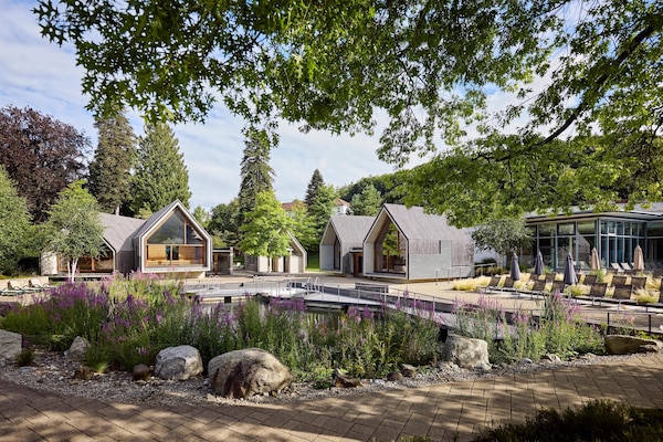 Sauna, hot tub, steam room, hot springs, body treatments, aromatherapy