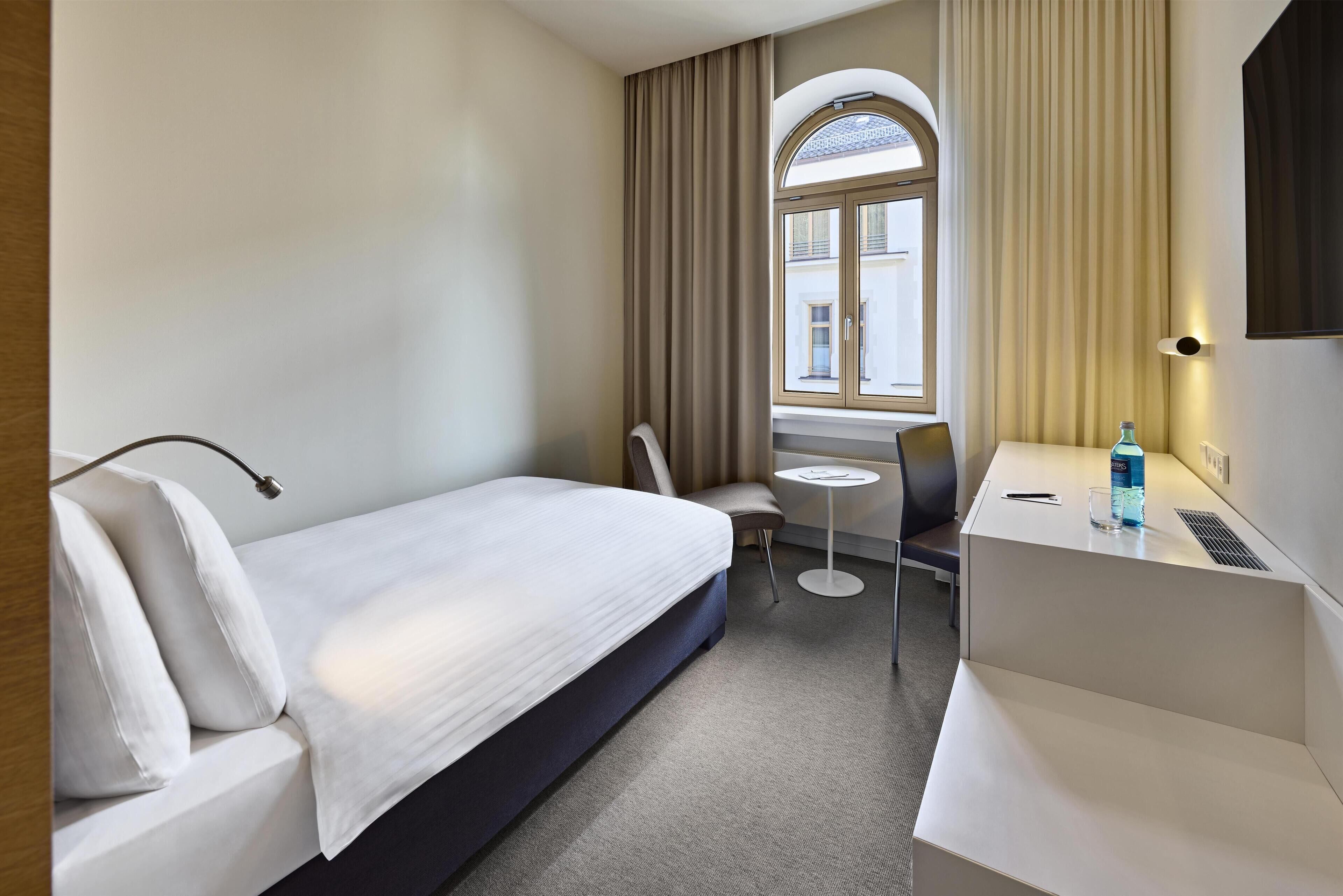 Standard Single Room, 1 Single Bed | Premium bedding, down duvets, in-room safe, individually furnished