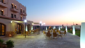 Lunch, dinner served; local cuisine, alfresco dining  - Mercury Boutique Hotel (Sant'Antioco)