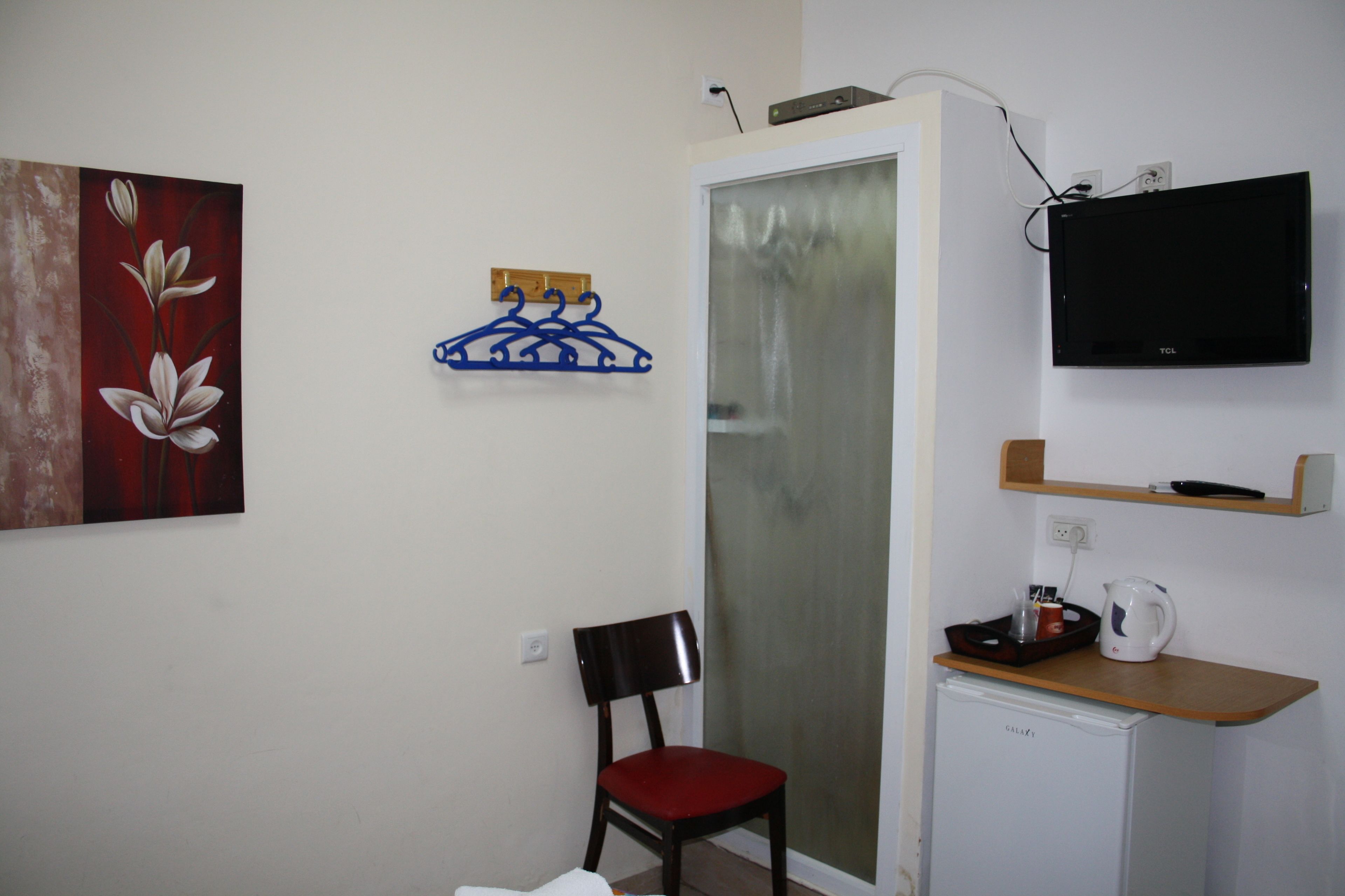 classic double room, 1 double bed | 1 bedroom, minibar, iron/ironing board, free wifi