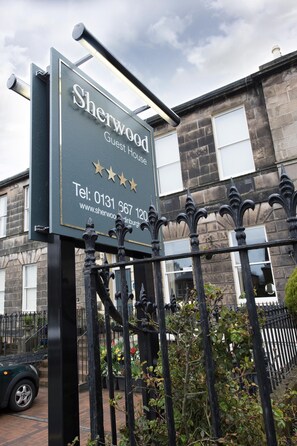 Front of property - Sherwood Guest House (Edinburgh)