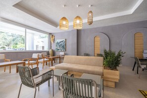 Lobby sitting area - Petunya Beach Resort - All Inclusive (Bodrum)