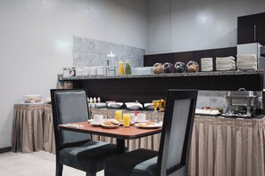 Daily buffet breakfast (MXN 190 per person) - Exe Cities Reforma (Mexico City)