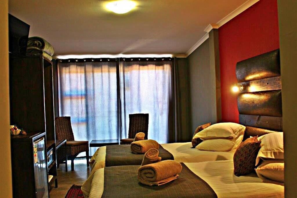 1 bedroom, desk, free wifi, bed sheets