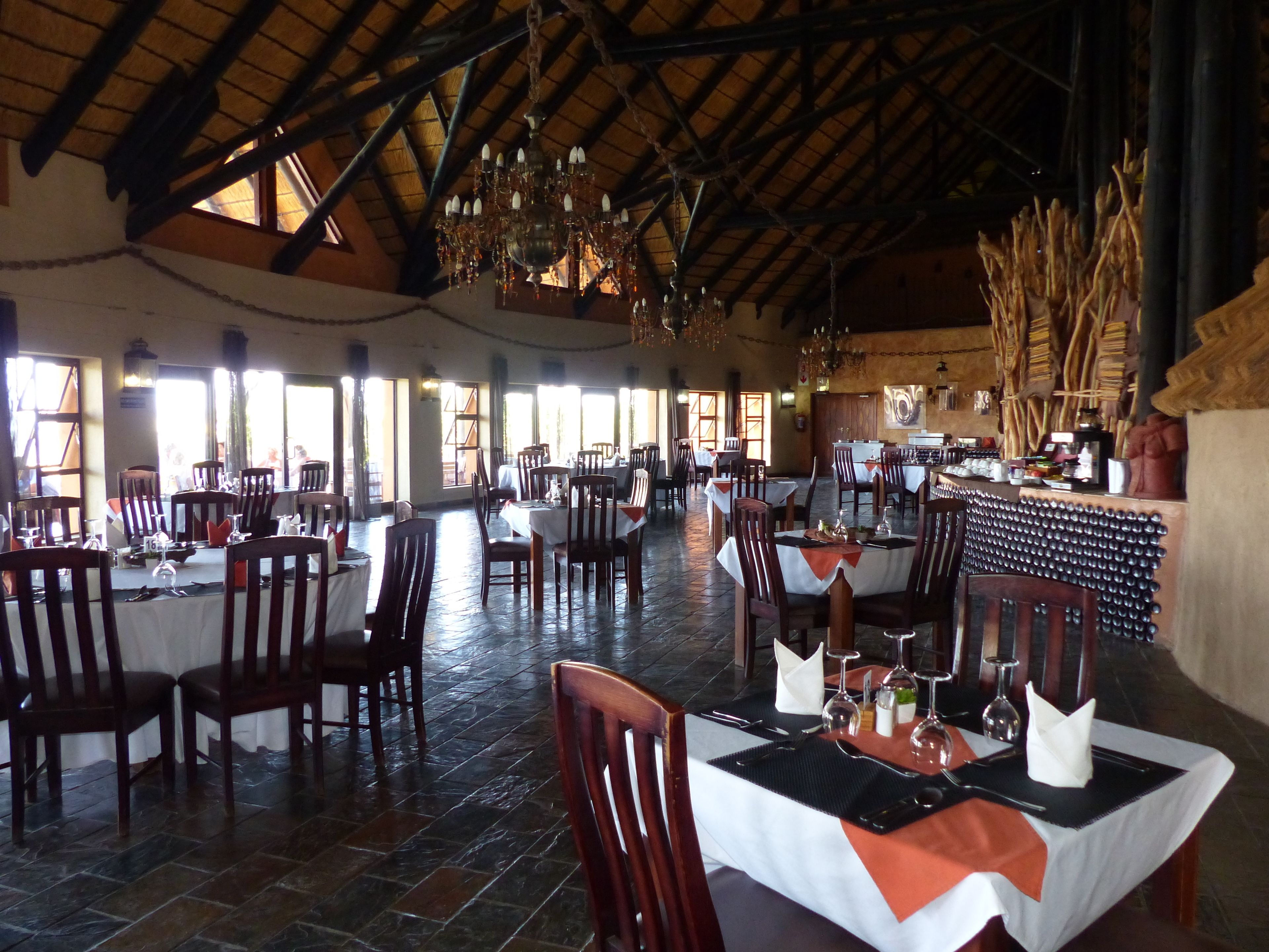 free buffet breakfast