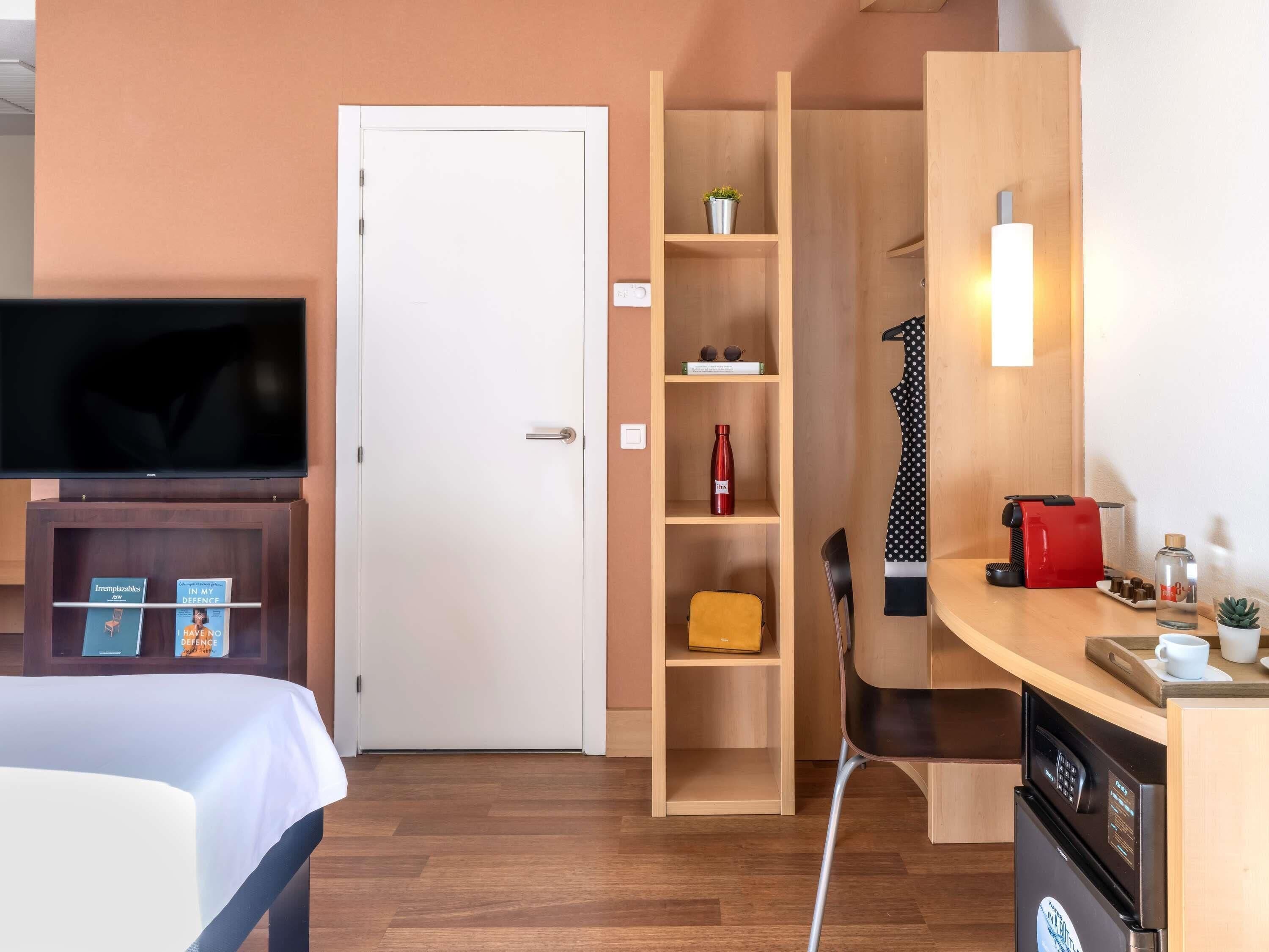 Literie de qualité supérieure, couette en duvet d'oie, bureau