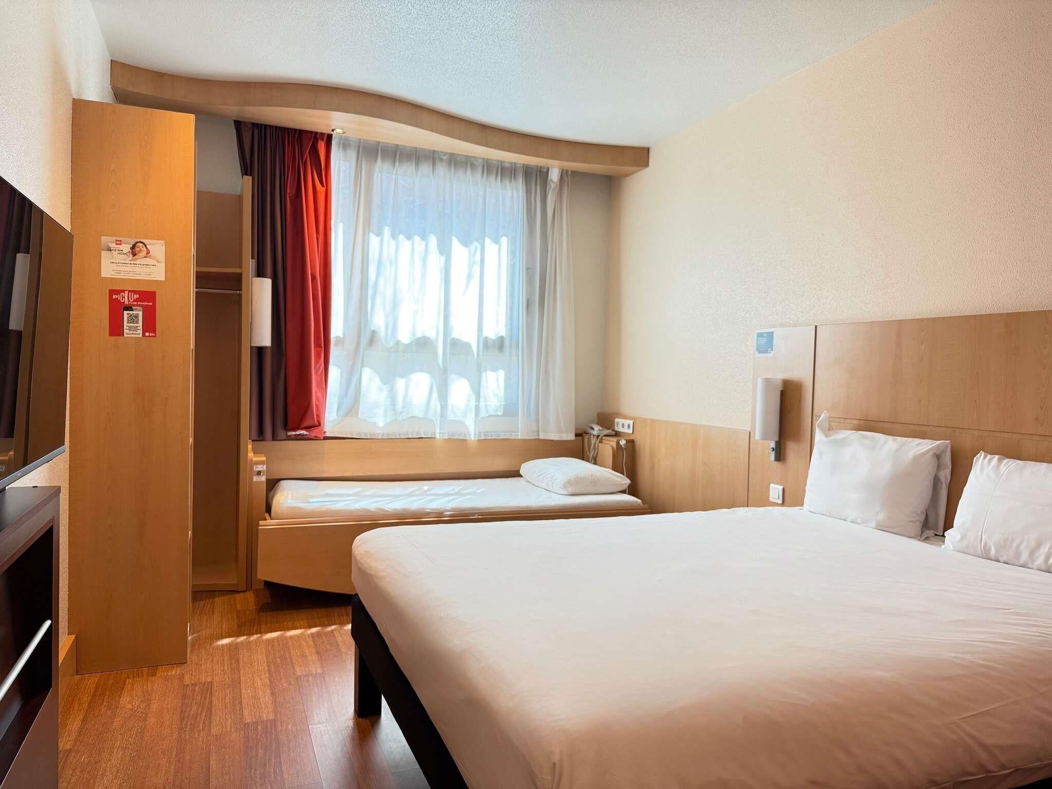Literie de qualité supérieure, couette en duvet d'oie, bureau