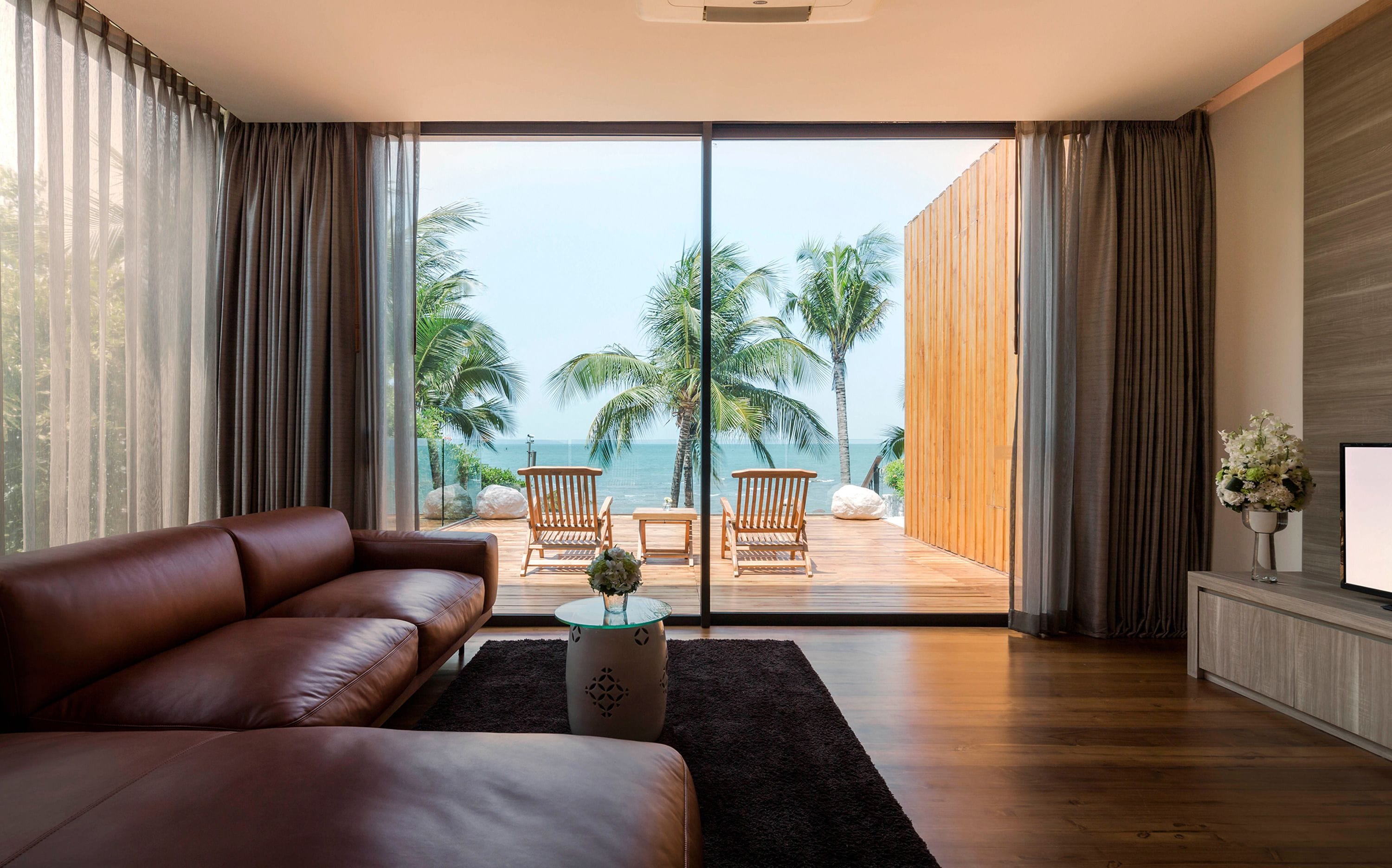 40-inch smart tv with cable channels, tv