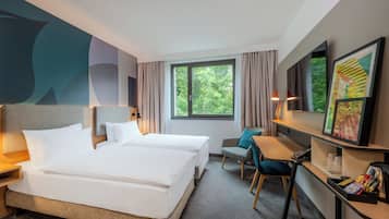 Hypo-allergenic bedding, in-room safe, desk, laptop workspace