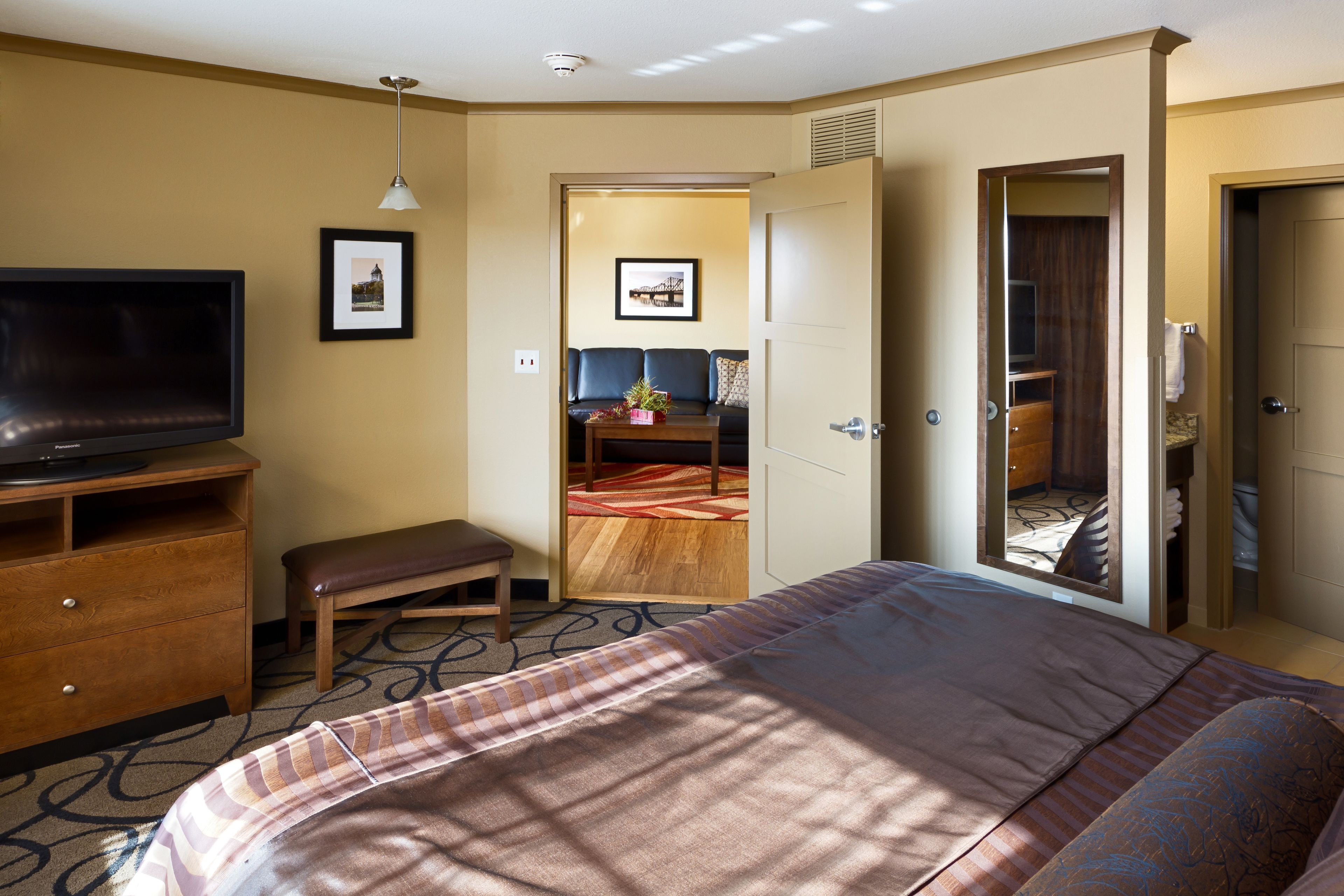 Pillowtop beds, in-room safe, desk, iron/ironing board