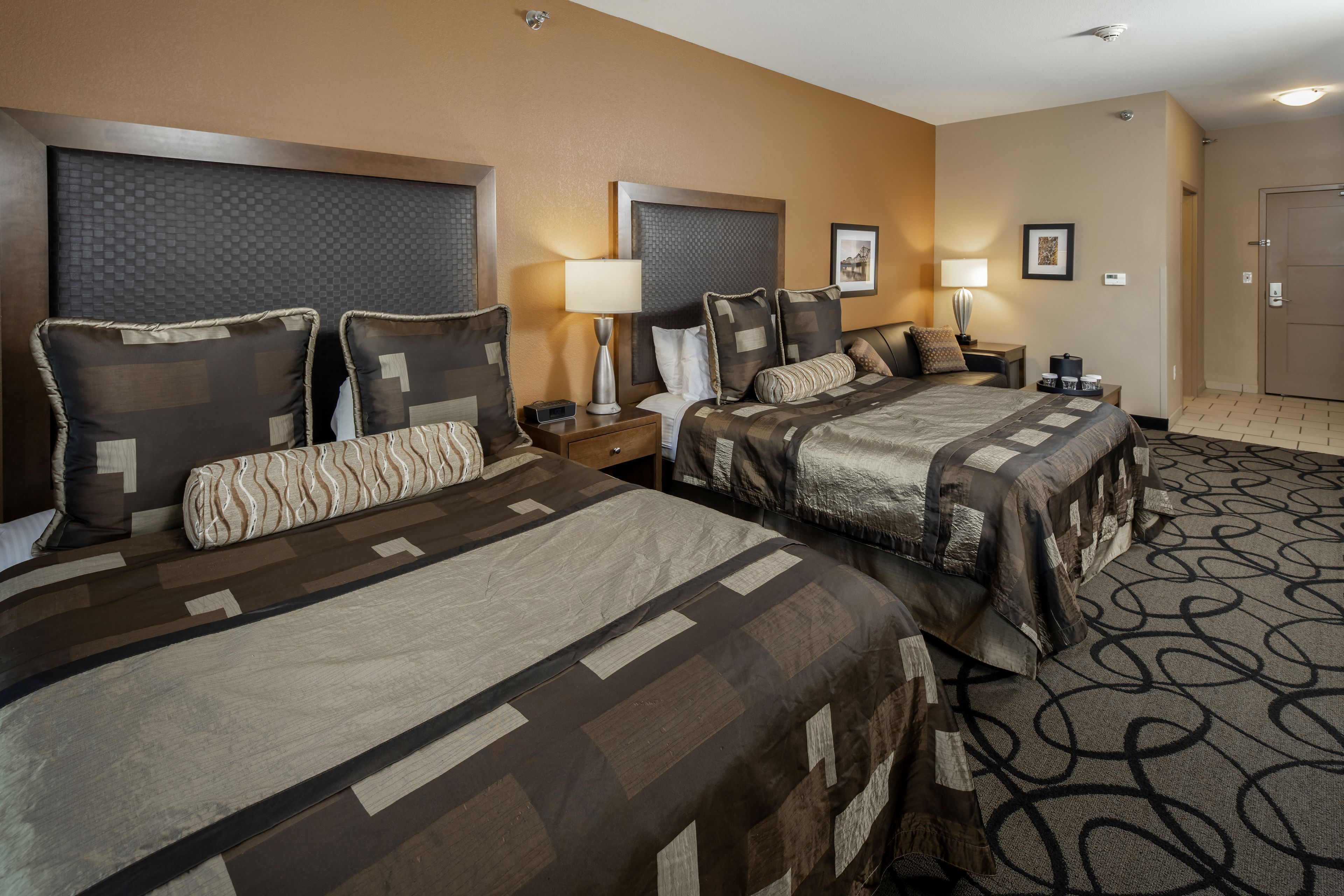 Pillowtop beds, in-room safe, desk, iron/ironing board