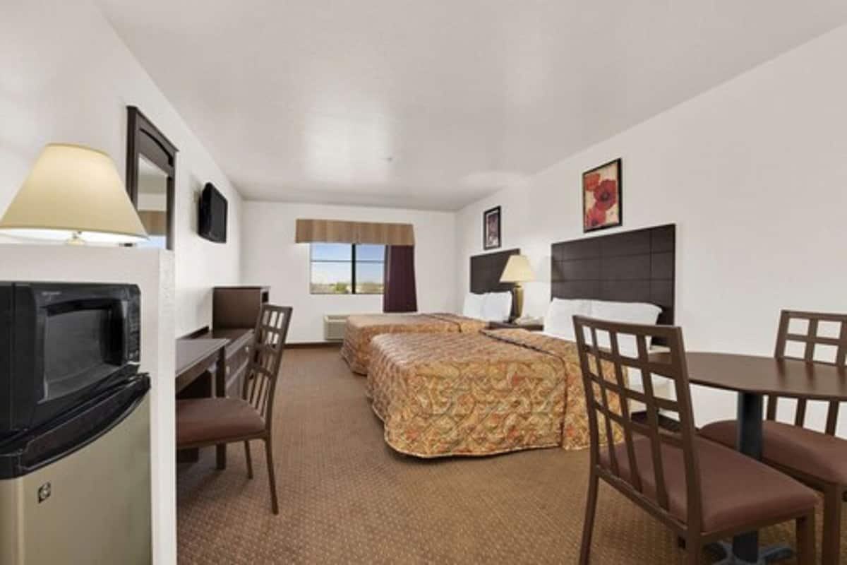 In-room safe, desk, iron/ironing board, free cots/infant beds