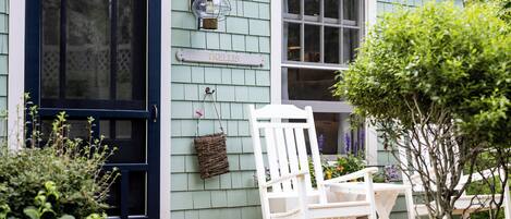 Room (Trellis) | Terrace/patio