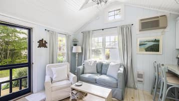 Cottage (Harbor) | Esterni