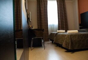 Minibar, in-room safe, desk, free WiFi