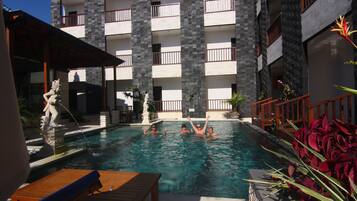 Outdoor pool, pool loungers