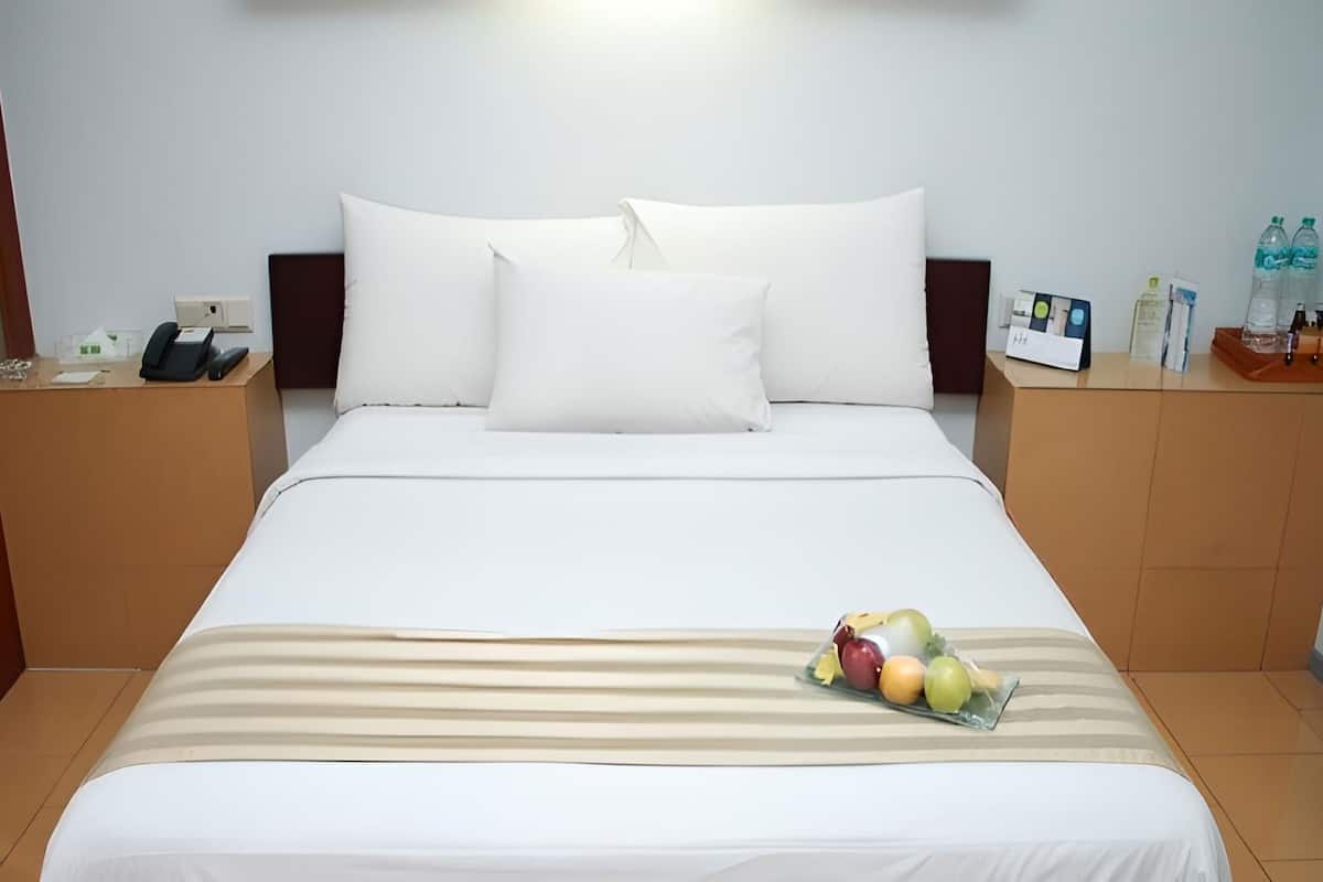 In-room safe, desk, laptop workspace, iron/ironing board