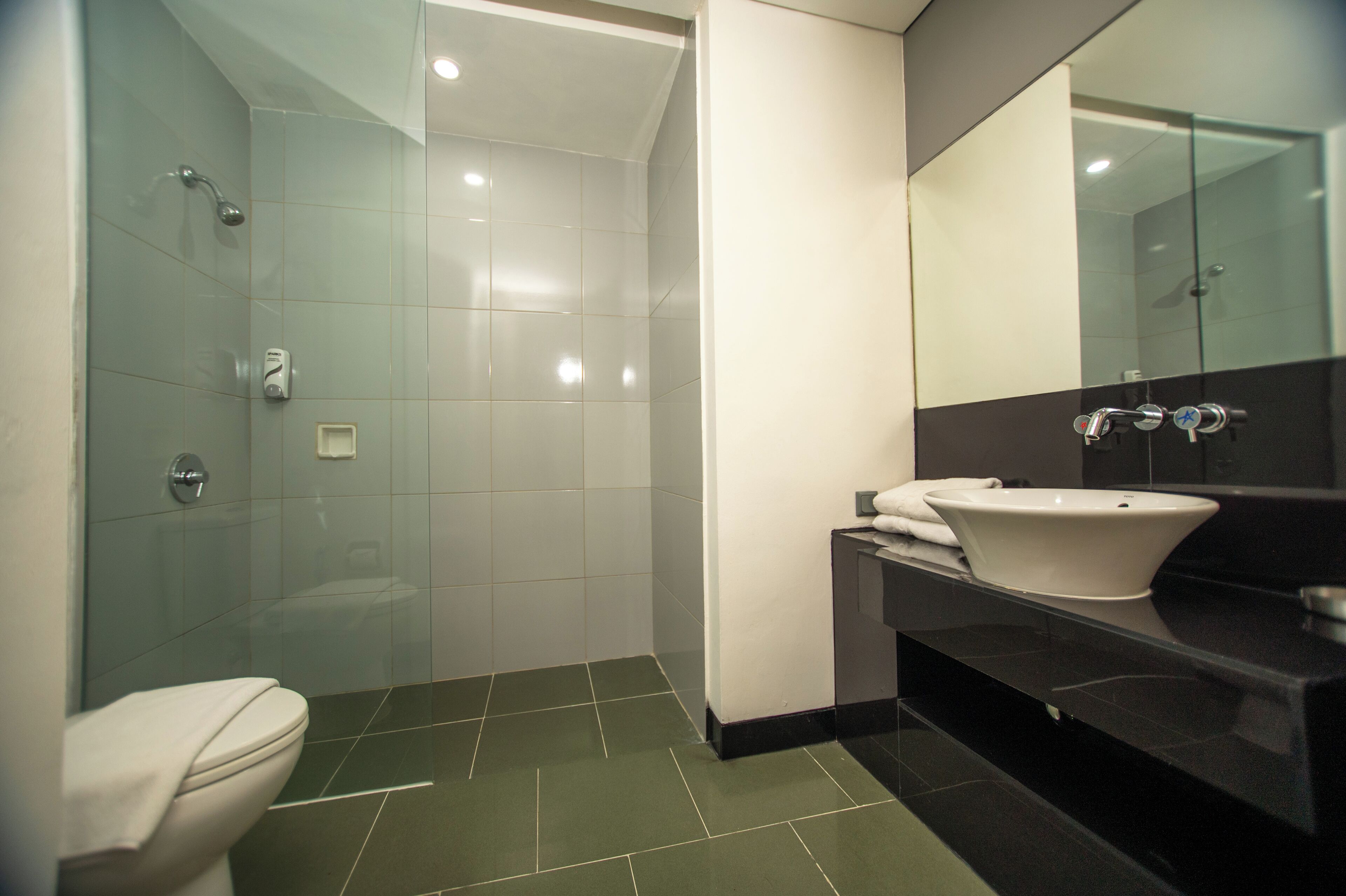 Foto - Sparks Life Jakarta, ARTOTEL Curated