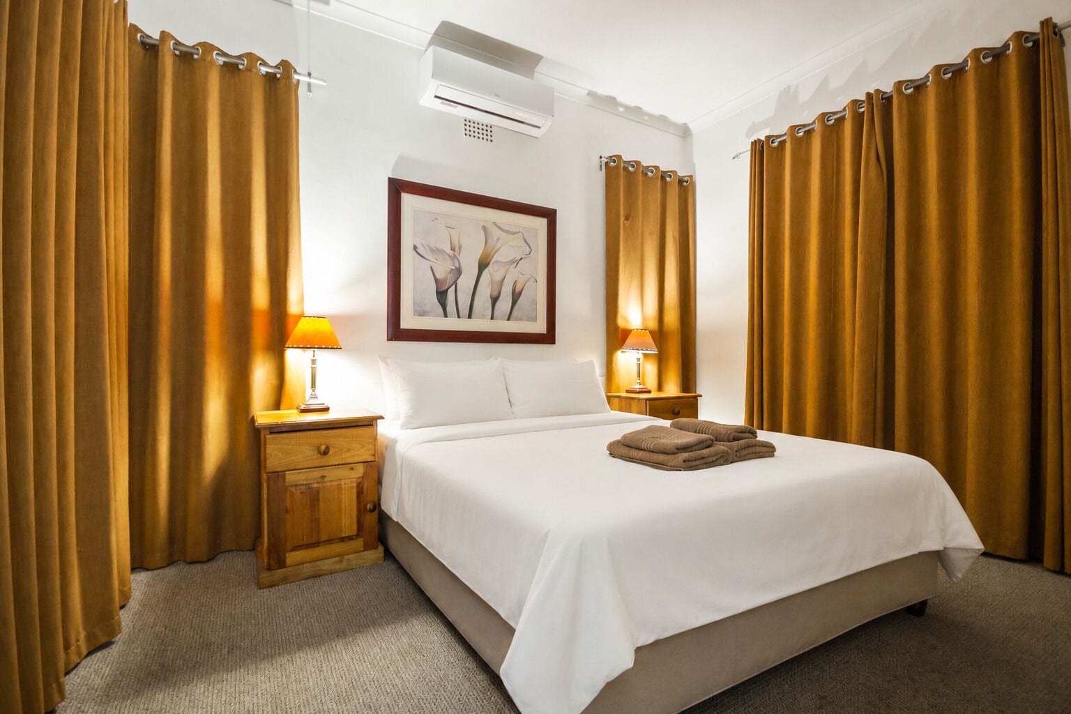 Villa | 2 bedrooms, individually decorated, individually furnished