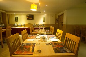 Buffet - Mahalaya Residency (Chennai)