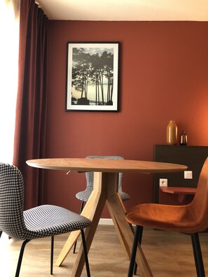 Family Studio, Non Smoking | Individually decorated, individually furnished, blackout drapes - Les Baladines Residence Tourisme (Thonon-les-Bains)