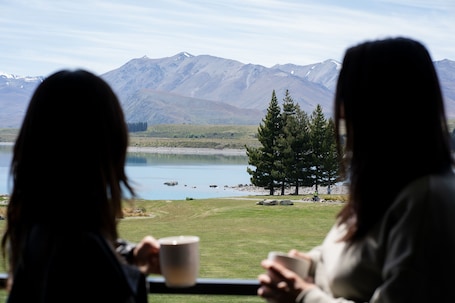 Exterior. Haka House Lake Tekapo