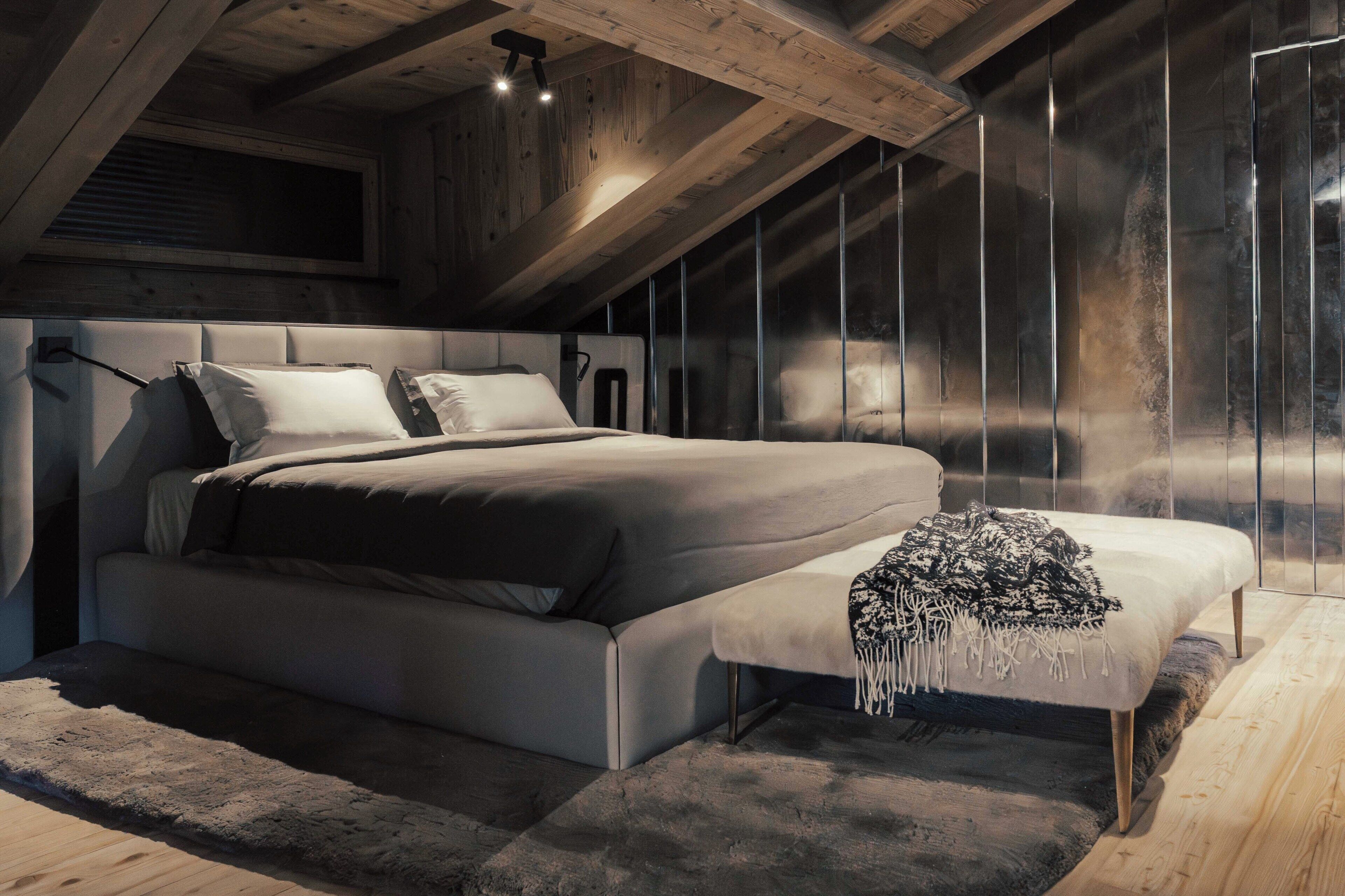 Penthouse with Dolomites view by Henge | Sängtillbehör av högsta kvalitet, duntäcken och Select Comfort-madrasser
