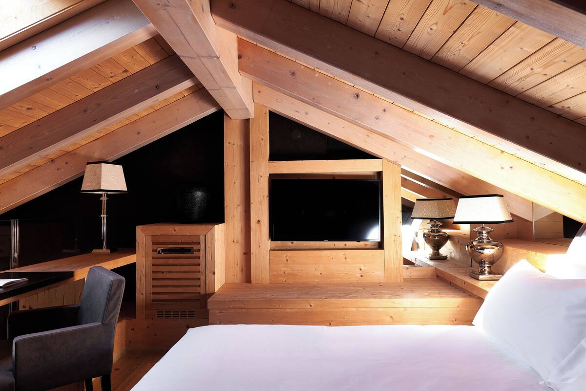 Two level Loft Junior Suite, mountain view | Sengetøy av topp kvalitet, dundyner og senger med Select Comfort-madrass