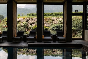 Couples treatment rooms, sauna, hot tub, steam room, Turkish bath