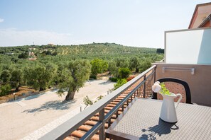 Standard Double Room, Balcony, Garden View | Balcony - Villa Vesta (Vieste)