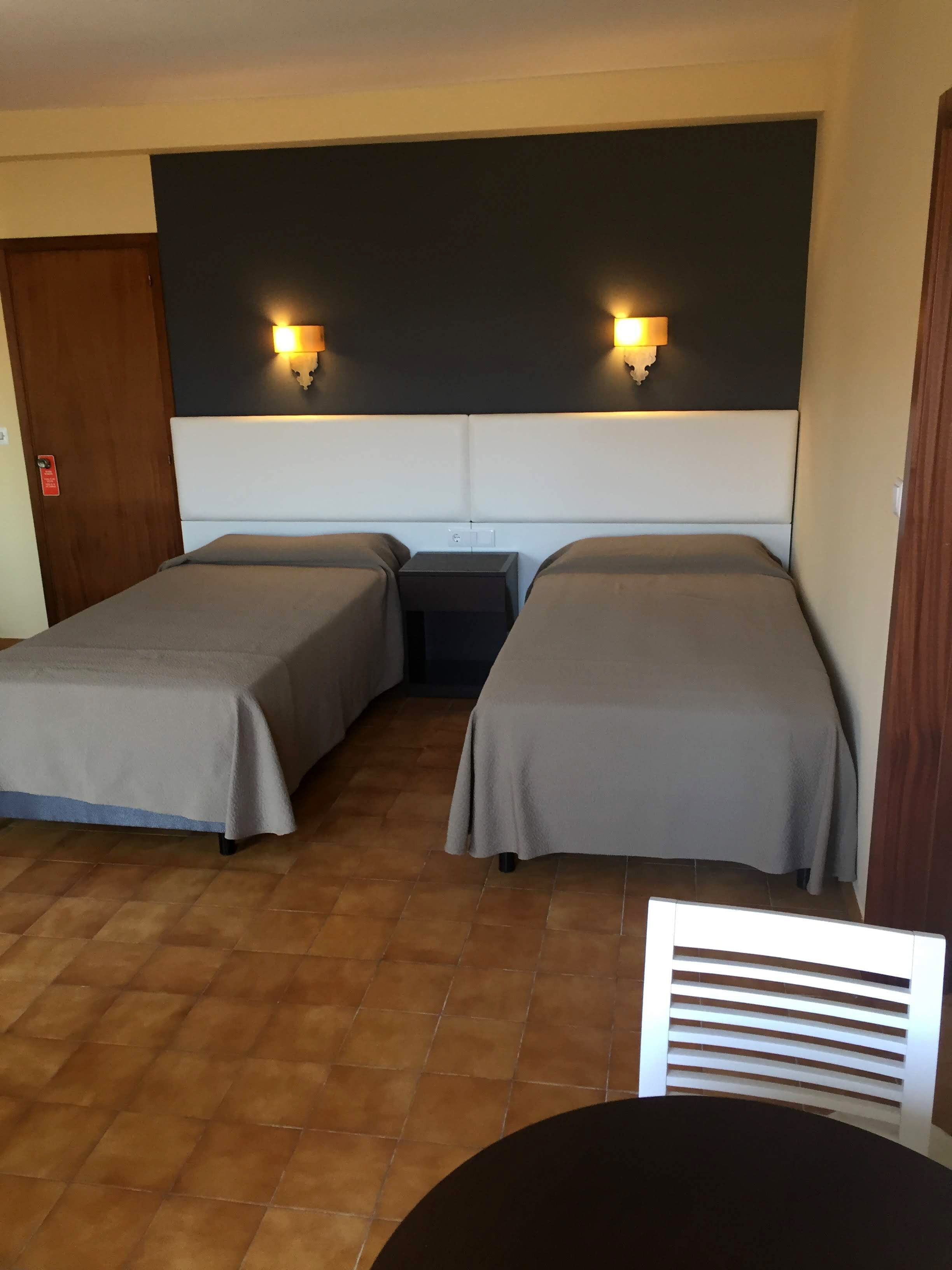 superior twin room, accessible, beach view | 1 bedroom, individually decorated, individually furnished, desk