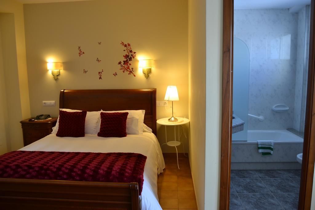 standard double room, 1 double bed | 1 bedroom, individually decorated, individually furnished, desk