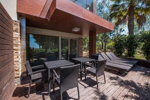 Apartment, 3 Bedrooms | Terrace/patio
