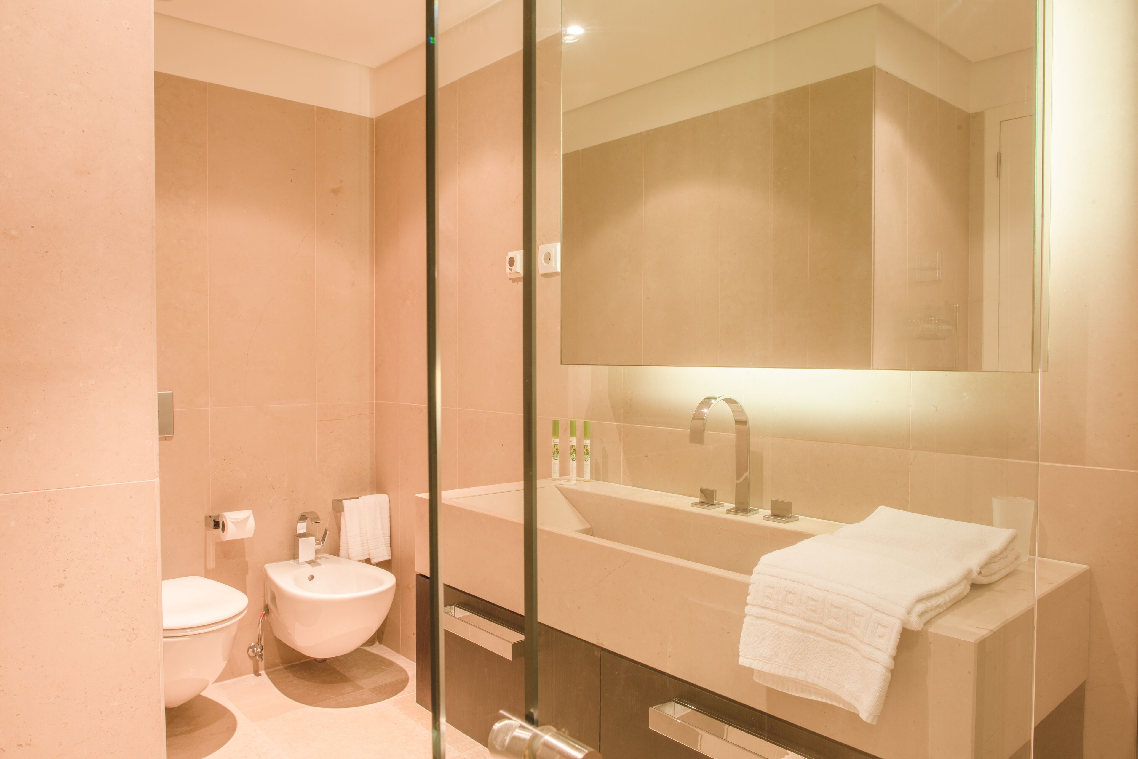 apartment, 1 bedroom, sea view (beach apartments) | bathroom | free toiletries, bidet, towels, soap