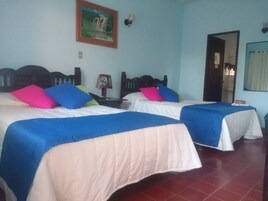 Double Room | Free WiFi, bed sheets