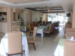 Lokala och internationella rätter