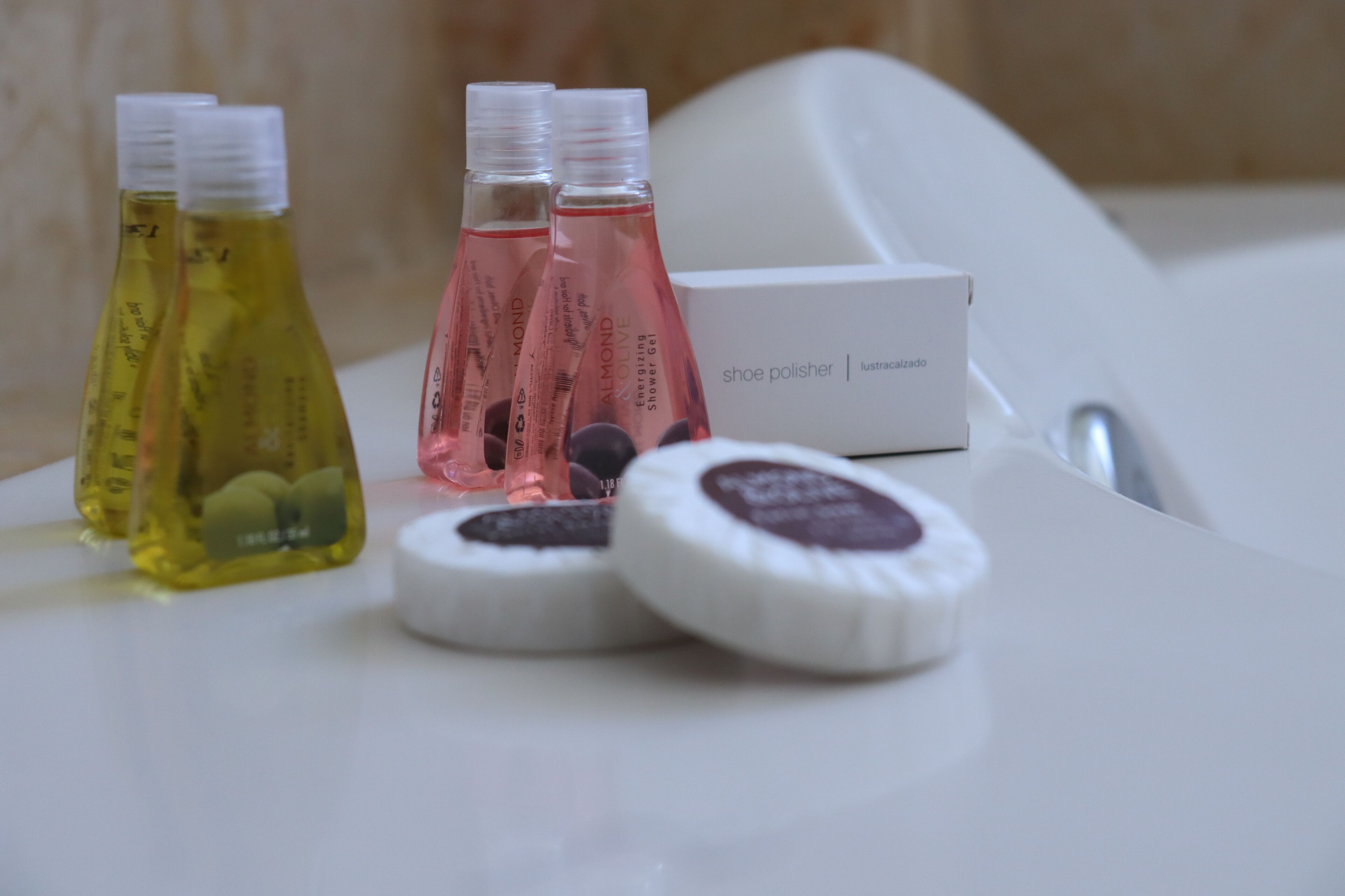 standard room, hot tub | bathroom | shower, rainfall showerhead, free toiletries, hair dryer