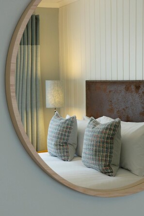 Una scrivania, ferro/asse da stiro, Wi-Fi gratuito, lenzuola