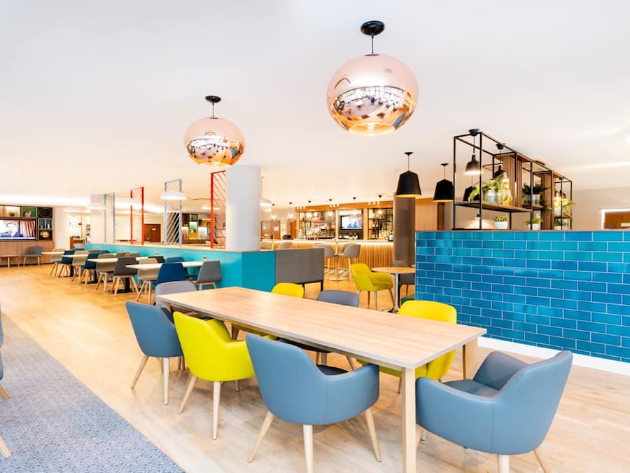 Breakfast, lunch, dinner served; local cuisine