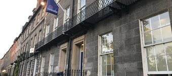 Travelodge Edinburgh Central Queen Street