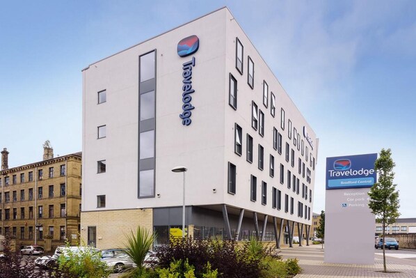 Exterior - Travelodge Bradford Central (Bradford)