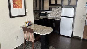 Private kitchen - Staybridge Suites Minot by IHG (Minot)