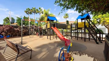 Außen-Kinderspielplatz