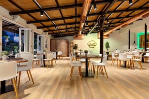 Breakfast, lunch, dinner served; Regional cuisine, pool views 