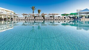 Outdoor pool, sun loungers - Ura Lara - Adults Only (Mogan)