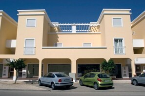 Front of property - Alturamar Apartamentos (Castro Marim)