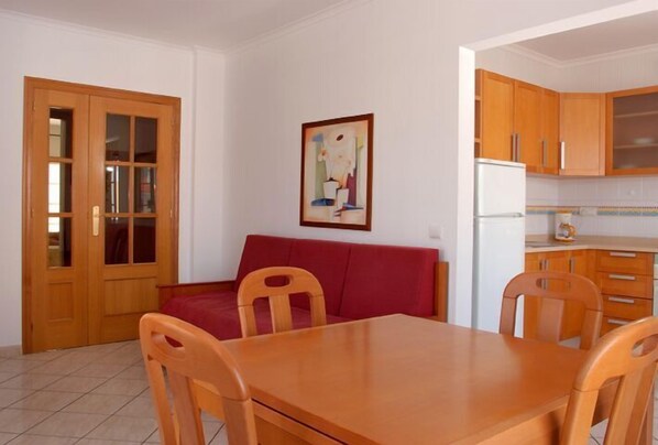 In-room dining - Alturamar Apartamentos (Castro Marim)