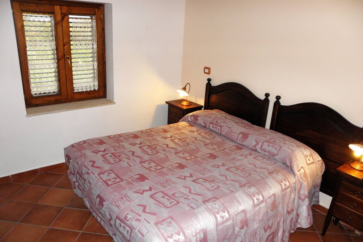 Superior Double or Twin Room | Desk, blackout drapes, iron/ironing board (on request), WiFi (free)