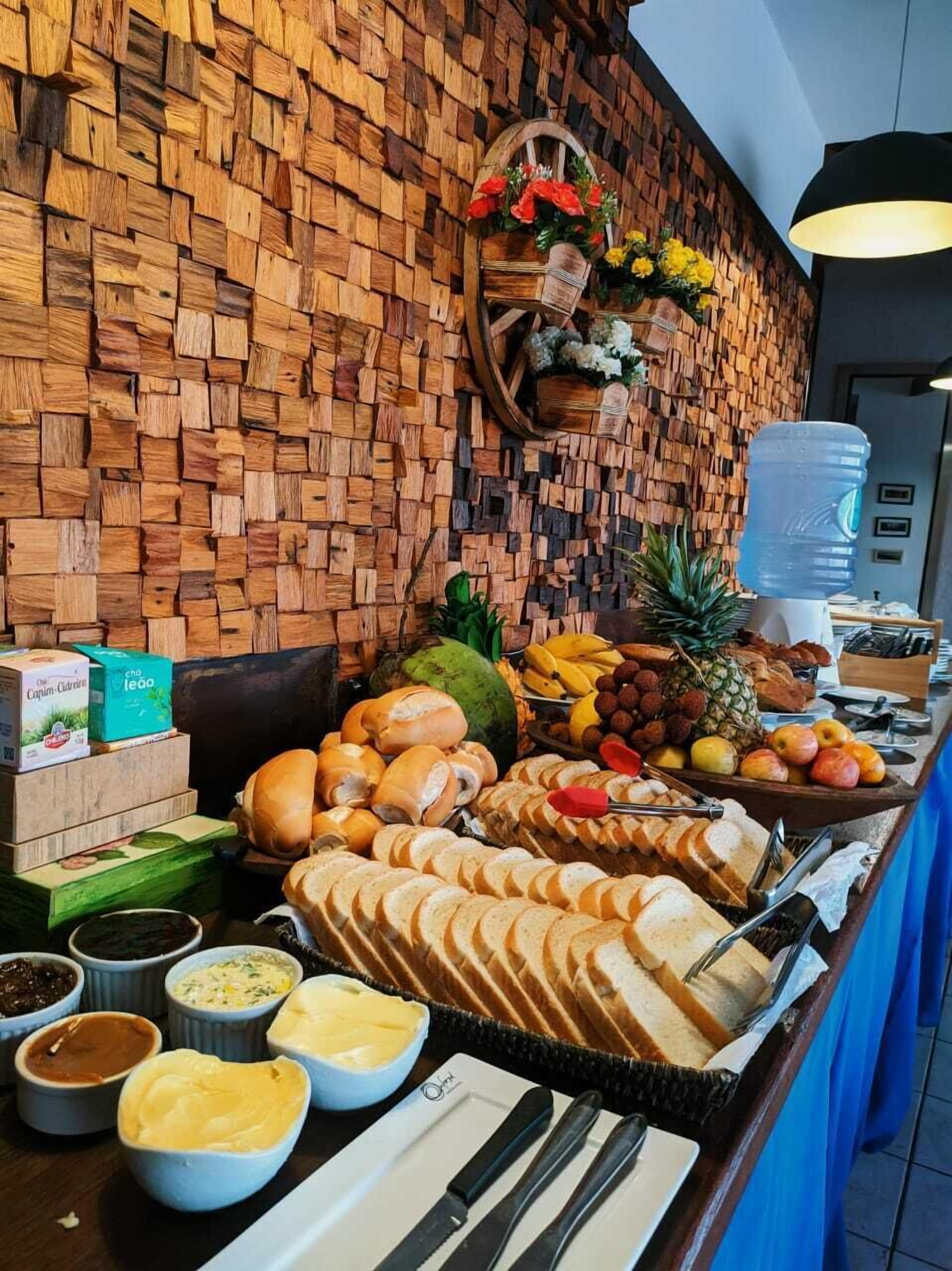 Bao gồm bữa sáng buffet hàng ngày 